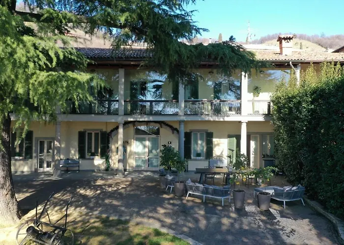 Lo Schiaccianoci Bed&Breakfast De Charme